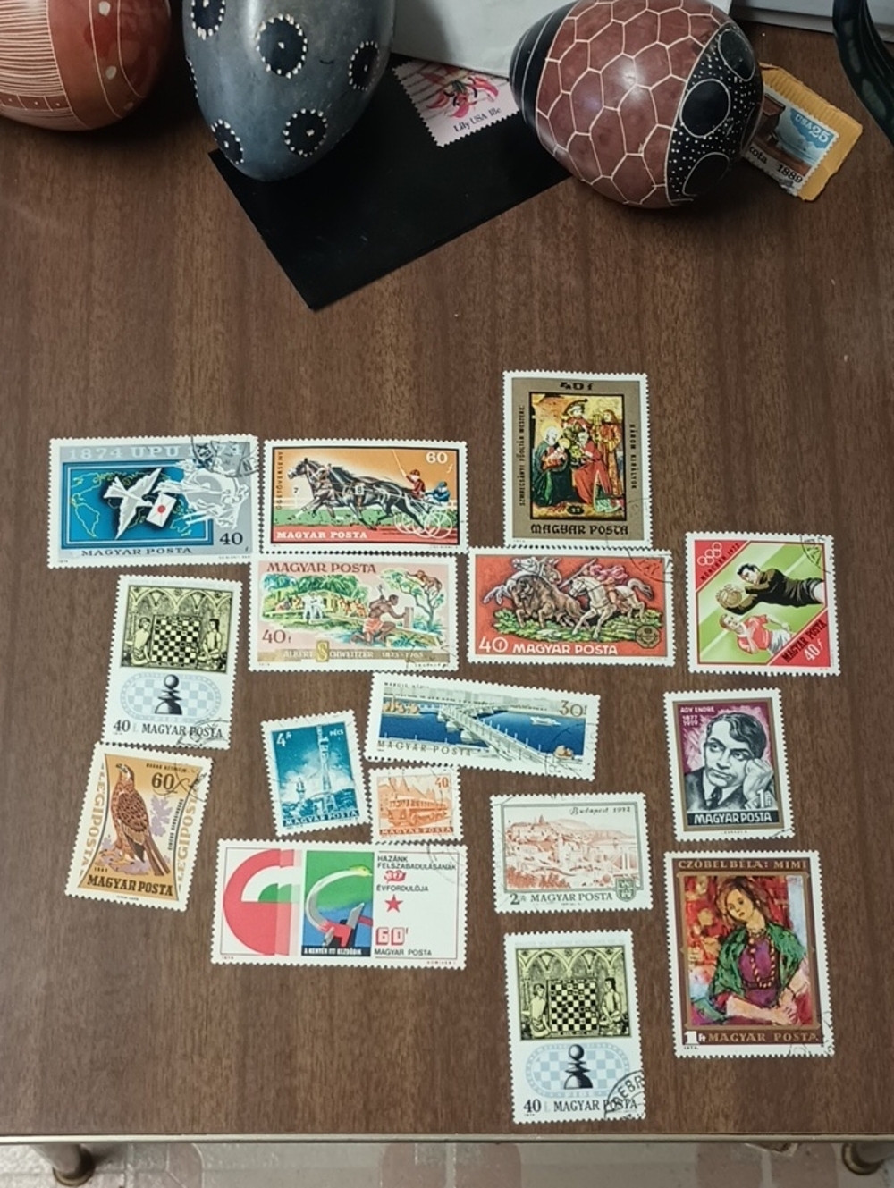 Vintage Magyar Posta Stamp Collection - Assorted Colors